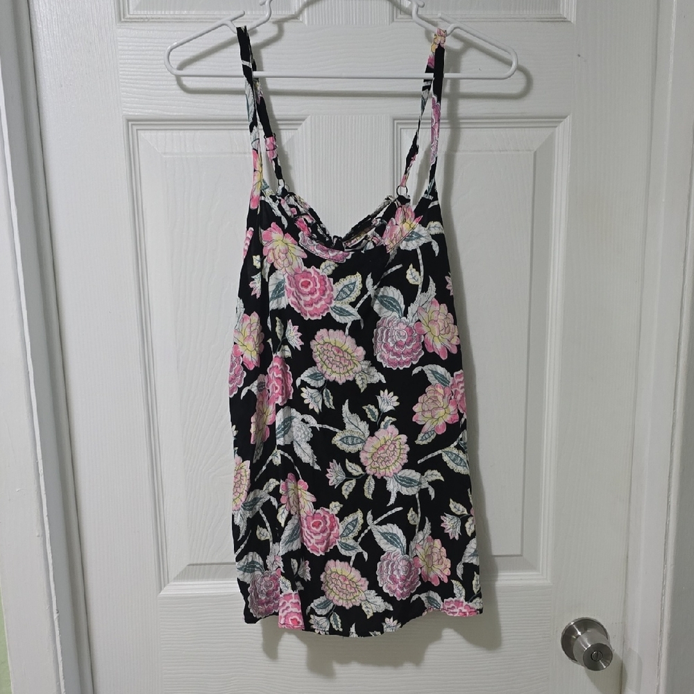 Torrid Sz 00 Black and Pink Floral Tank Top With Tie Back